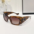 Fashionable tortoise shell square sunglasses with brown gradient lenses and metal ring detail - Leopard Frame Gradient Brown Lens