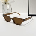 Oval retro cat eye sunglasses in transparent brown frame and tea-colored lenses - Tea Frame Tea Lens