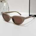 Cat eye sunglasses in light brown resin frame with stylish brown tinted lenses - Regular / Standard (Incl. 13% VAT) Khaki Frame Tea Lenses