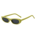 Gafas de sol ovaladas retro tipo ojo de gato con montura verde oscuro y lentes negras - Montura Verde Lente Gris