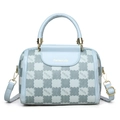 Borsa a mano azzurra in ecopelle con motivo kmJm in rilievo e tracolla dorata - Blu