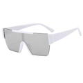 Modische weiße rahmenlose Shield-Sonnenbrille mit grauen Gläsern im futuristischen Design - Weißer Rahmen Silber Spiegel Linsen