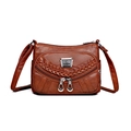 Sac bandoulière marron en similicuir souple avec poches multiples et détails tressés - Marron