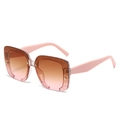 Lunettes de soleil carrées oversize avec verres dégradés roses et monture à paillettes d'or - Monture Rose Verres Marron Rose