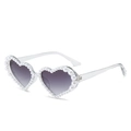 Occhiali da sole a cuore con perle bianche e lenti viola sfumate di tendenza - Regolare / Montatura trasparente Doppia lente grigia