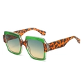 Occhiali da sole squadrati glitterati verdi con stanghette animalier e lenti sfumate - Montatura Verde Lenti Verde Giallo