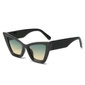 Occhiali da sole cat-eye con montatura nera e lenti sfumate blu e arancioni - Montatura Nera Lenti Verde Giallo