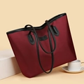 Bolso tote de tela Oxford color burdeos con asas de cuero negro para mujer - Rojo