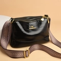 Borsa a tracolla nera lucida da donna con logo dorato e ampia tracolla colorata - Nero