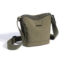Bolso tipo cubo en nylon verde oliva con cremalleras multicapa y correa ajustable - Verde