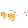 Lunettes de soleil polygonales mode avec verres orange et monture en métal doré - Standard / Monture Dorée Verre Dégradé Orange Jaune