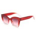 Lunettes de soleil œil de chat monture dégradée rouge et verres violets - Standard / Standard (TVA 13 % incluse) monture rouge verres gris rose