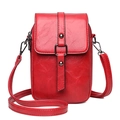 Borsa a tracolla rosso brillante in pelle PU martellata con chiusura a patta chic - Grana Litchi Rosso