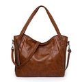 Borsa tote vintage in similpelle marrone con trama trapuntata e manici intrecciati - Marrone