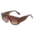 Oversized tortoise shell sunglasses with gradient brown lenses and quilted temples - Leopard Frame Gradient Brown Lens