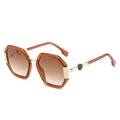 Polygonal oversized sunglasses with amber frame and gradient brown lenses - Tea Frame Gradient Tea Lens