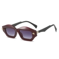 Occhiali da sole geometrici a forma di labbra con montatura bordeaux e lenti sfumate viola - Regolare / Montatura Rosso Vino Lente Grigia Doppia