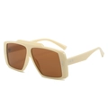 Lunettes de soleil rectangulaires crème surdimensionnées avec verres bruns et rivets - Monture Crème Verres Thé
