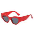 Occhiali da sole chic a occhio di gatto rossi con aste larghe e lenti UV400 da donna - Montatura Rossa Lenti Grigie