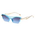 Occhiali da sole vintage cat eye con montatura blu e stanghette in metallo dorato - Montatura Blu Lenti Grigio Sfumato