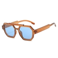 Occhiali da sole aviator quadrati con montura tè trasparente e lenti azzurre chiare - Montatura Tè Lenti Blu