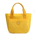Borsa tote in nylon giallo brillante con grande capacità e logo circolare per l'uso quotidiano - Giallo