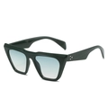 Occhiali da sole cat-eye oversize con montatura verde scuro e lenti sfumate blu - Montatura Verde / Lenti Verdi
