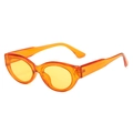Lunettes de soleil rétro cat-eye avec monture orange et verres jaunes vifs - Standard / Régulier (TVA de 13 % incluse) Monture orange Verres oranges