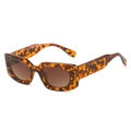 Square tortoiseshell sunglasses with brown gradient lenses in a retro bold rectangular frame - Leopard Frame Gradient Brown Lens