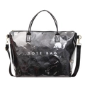Sac cabas noir brillant en Tyvek avec texte blanc et bandoulière en nylon ajustable - Noir