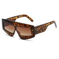 Oversized leopard print shield sunglasses with gradient tea lenses and rivet detail - Regular / Leopard Frame Gradient Brown Lens
