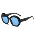 Ovale Chunky Puffy Sonnenbrille mit schwarzem Glanzrahmen und himmelblauen Gläsern - Schwarzer Rahmen Blaue Gläser