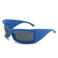 Occhiali da sole sportivi oversize blu opaco con montatura avvolgente e lenti scure - Montatura Blu Lenti Grigie