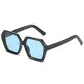 Polygon-Sonnenbrille mit glänzend schwarzem Rahmen und hellblauen Verlaufsgläsern - Normal / Schwarzer Rahmen Blaue Gläser