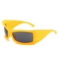 Sporty oversized sunglasses in vibrant yellow frame with dark polarized lenses - Regular / Standard (Incl. 13% VAT Invoice) Yellow Frame Gray Lenses
