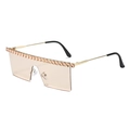 Lunettes de soleil carrées oversize avec verres champagne et bordure en strass brillant - Champagne