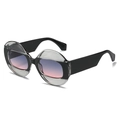 Occhiali da sole oversize neri e trasparenti con lenti sfumate dal blu al rosa - Montatura Grigio Nero Lenti Grigio Rosa