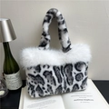 Sac à main chic à motif léopard noir et blanc avec bordure en fausse fourrure blanche - Blanc