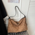 Sac fourre-tout à paillettes léopard avec fines bandoulières en cuir noir pour femme - Marron