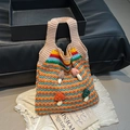 Borsa tote all'uncinetto fatta a mano con strisce colorate e funghi 3D - Colorato