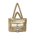 Sac fourre-tout matelassé moderne en doré métallisé avec bandoulière réglable - Or
