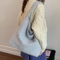 Graue Plüsch-Tragetasche für Damen, große flauschige Schultertasche für Herbst und Winter - Grau