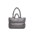 Borsa tote trapuntata grigia con doppi manici e finitura in nylon lucido - Grigio
