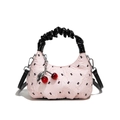 Borsa a pieghe rosa con motivo K nero e grazioso ciondolo a ciliegia rossa inclusa - Rosa Senza Pendente