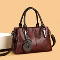 Retro deep red tote bag with black handles and adjustable shoulder strap in oil-wax finish - Burgundy