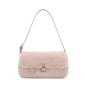 Bolso de hombro rosa de lana de cordero con textura suave y hebilla de metal plateado - Rosa