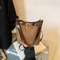 Retro zweifarbige braune Eimertasche aus Leder mit goldenem Drehverschluss und Riemen - Ohne Anhänger / Kaffee & Braun