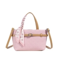 Borsa a mano quadrata rosa con cinturini in pelle marrone e sciarpa di seta decorativa - Rosa