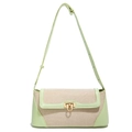 Bolso bandolera de cuero verde y lona beige con costuras de contraste y cierre - Verde