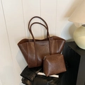 Bruine vintage leren tote bag set met binnenzak en reliëf modetekst voor dames - Bruin